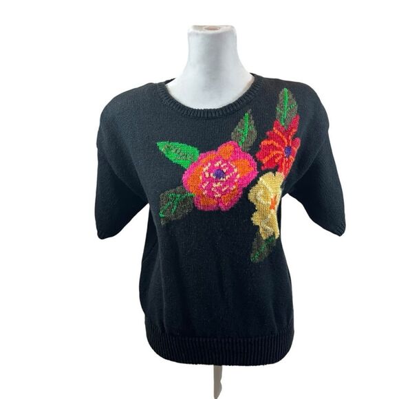 Counterparts Sweaters - Vintage Counterpart Petites Black and Floral Short Sleeve Sweater Petite Medium